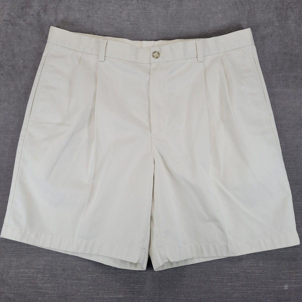LL Bean Natural Fit Pleated Chino Shorts Mens 38 Cream White Cotton